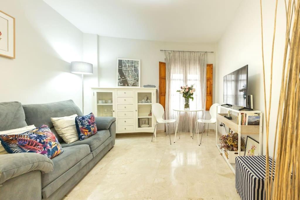 Pajaritos Center Suite By Valcambre Севиля Екстериор снимка